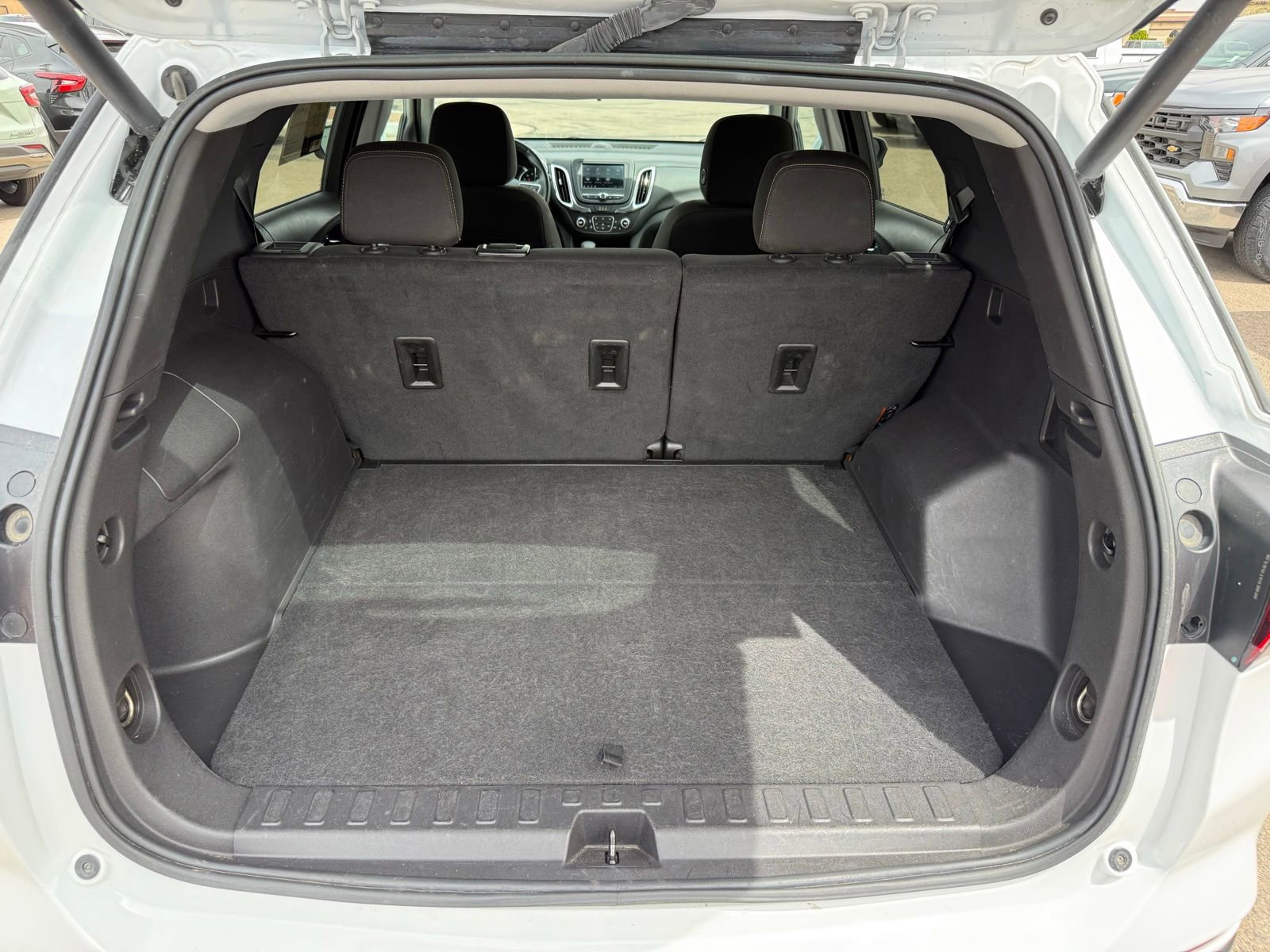 Used 2024 Chevrolet Equinox LT AWD/4WD image 36