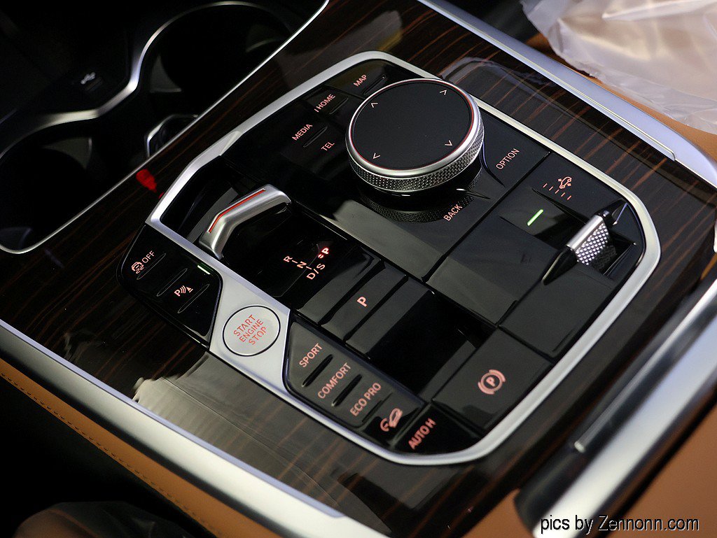 New 2027 BMW X7 xDrive40i AWD/4WD image 27