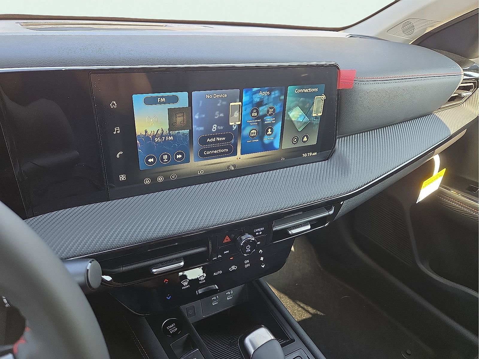New 2026 Nissan Kicks SR FWD image 16