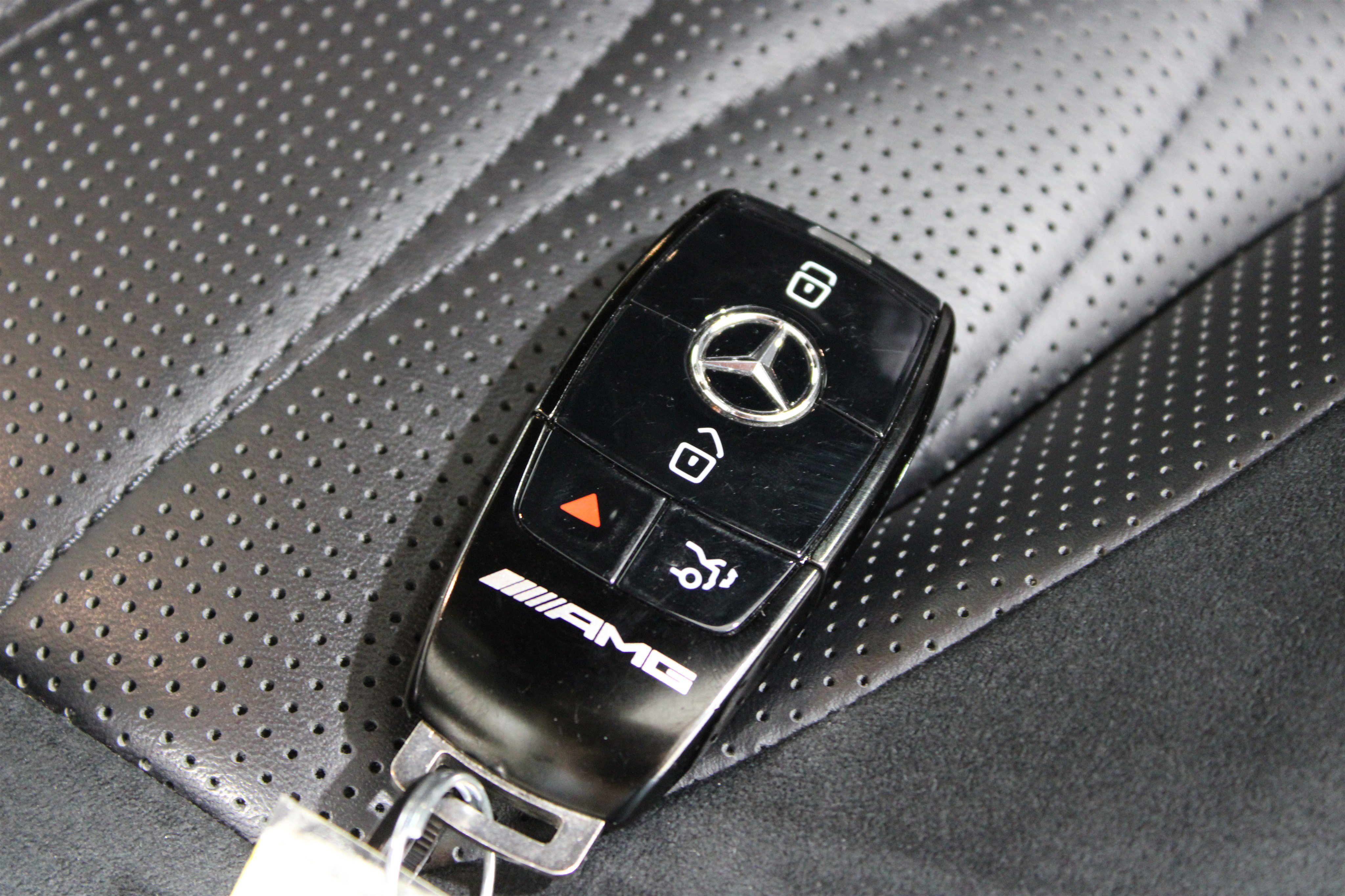 Used 2023 Mercedes-Benz GLS 63 AMG 4MATIC w/ Warmth & Comfort Package image 35