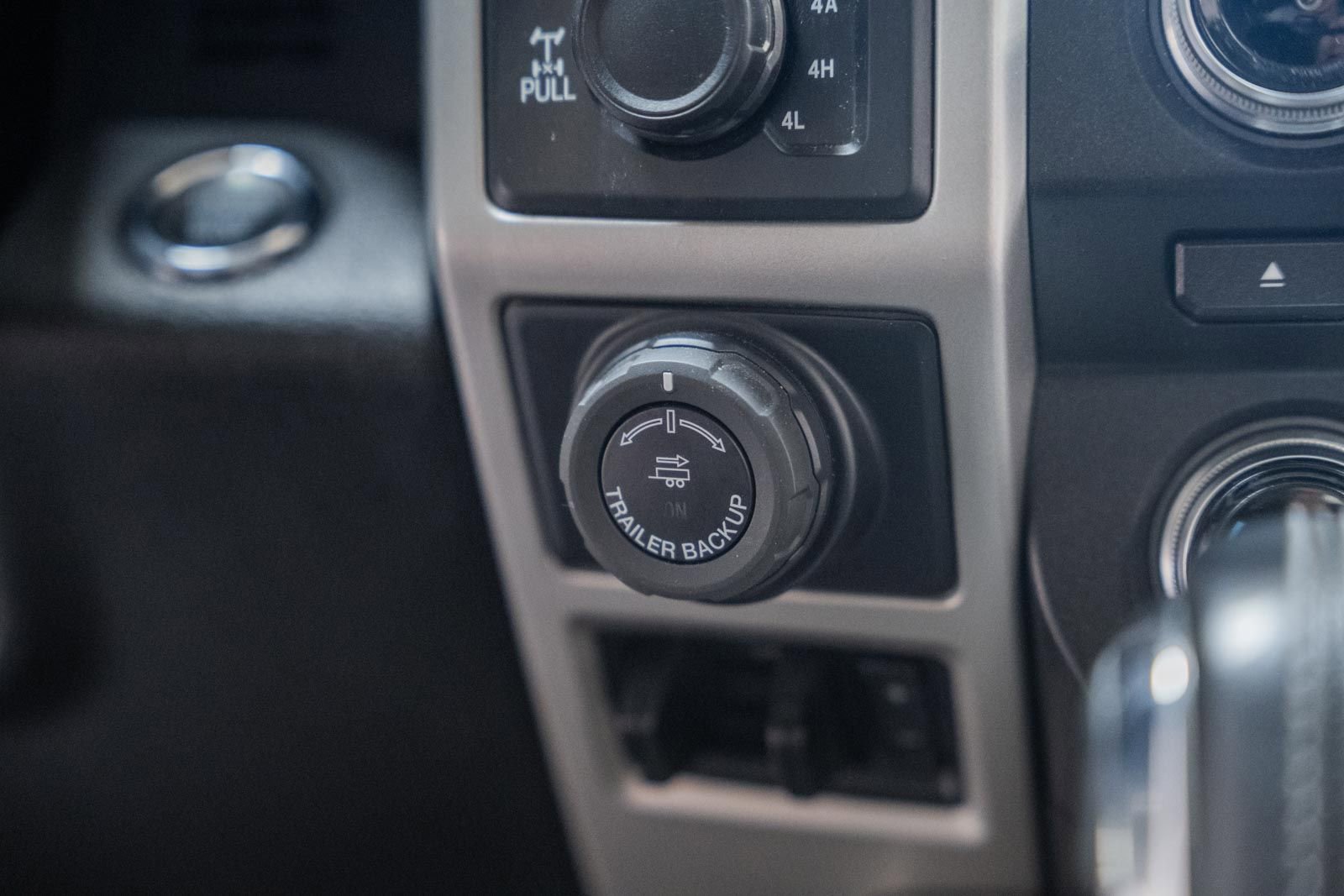 Used 2018 Ford F150 Lariat w/ Heavy-Duty Payload Package image 33