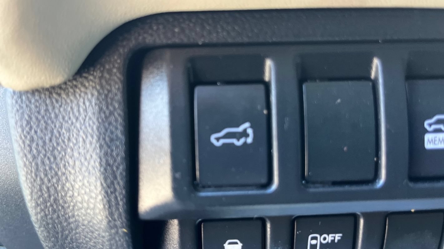 Used 2019 Subaru Ascent Limited AWD/4WD image 27