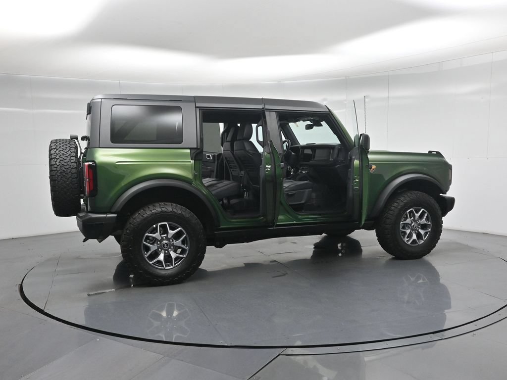 Certified 2025 Ford Bronco Badlands AWD/4WD image 4