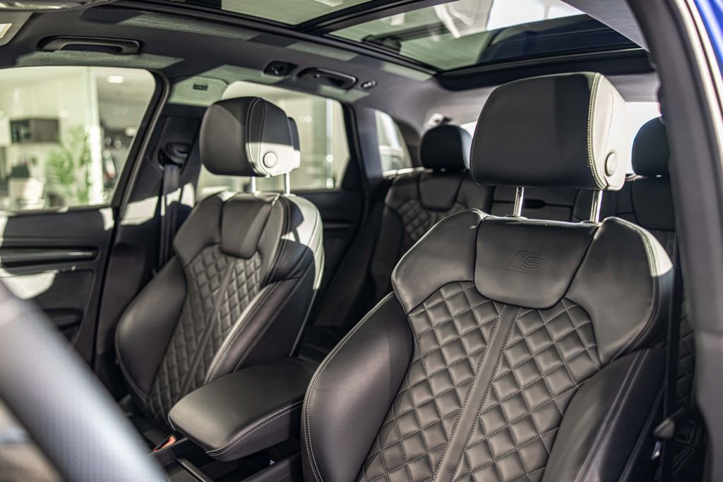 Used 2025 Audi SQ5 Premium Plus w/ Premium Plus Package image 19