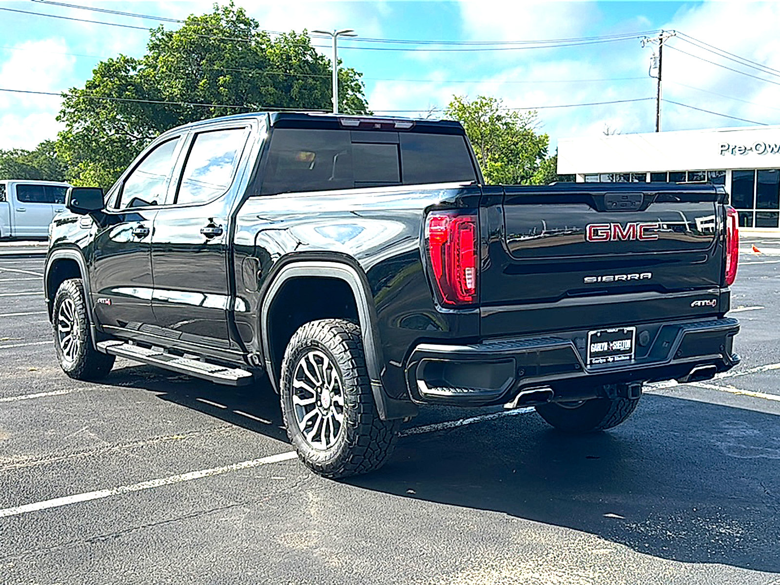 Used 2019 GMC Sierra 1500 AT4 w/ AT4 Premium Package AWD/4WD image 6