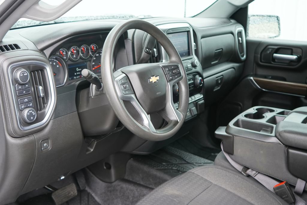 Used 2022 Chevrolet Silverado 2500 LT AWD/4WD image 13