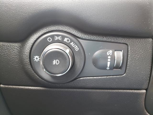 Used 2022 Dodge Durango Citadel image 32