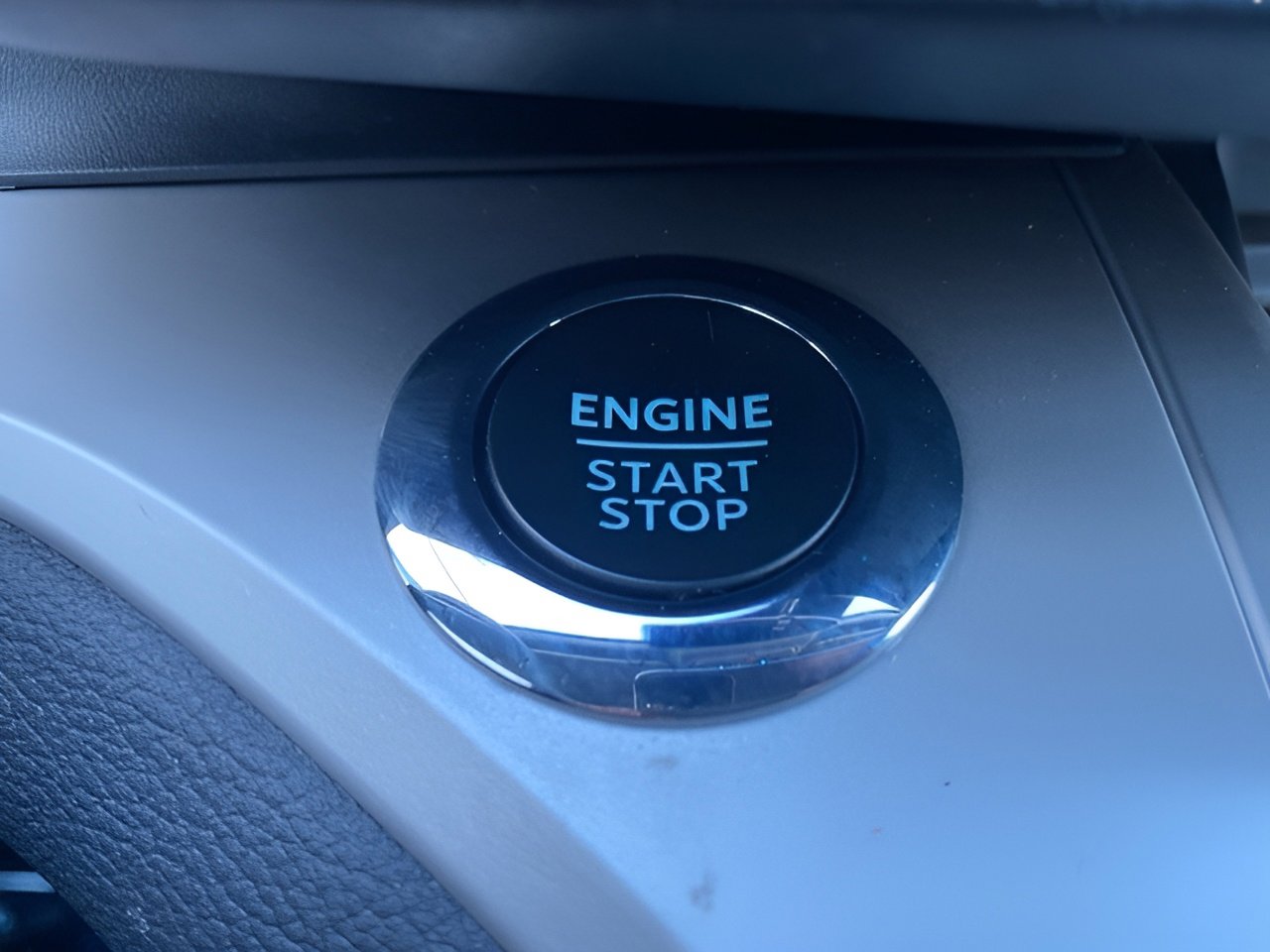 Certified 2023 Ford Explorer XLT w/ Class IV Trailer Tow Package image 22