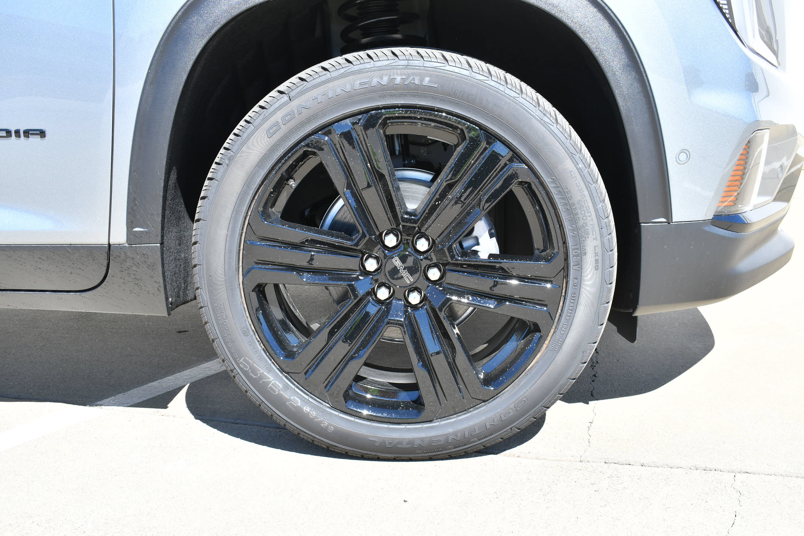 New 2027 GMC Acadia Elevation w/ Super Cruise Package FWD image 3
