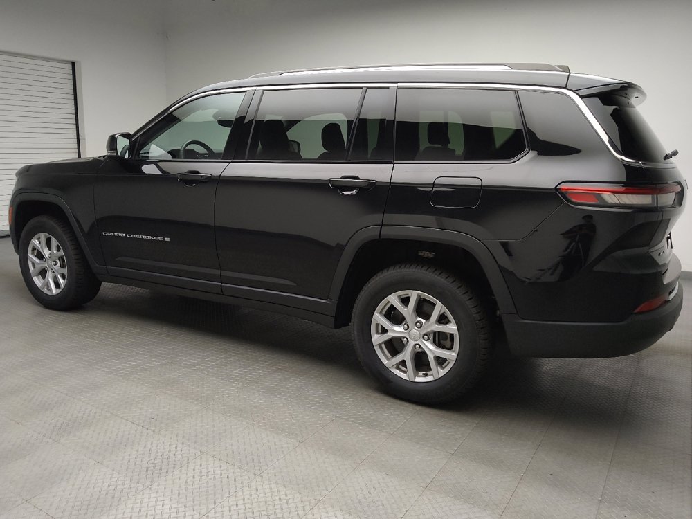 Used 2023 Jeep Grand Cherokee L Limited AWD/4WD image 3