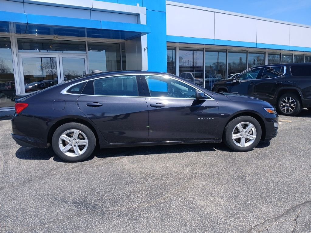 Used 2022 Chevrolet Malibu LS image 9
