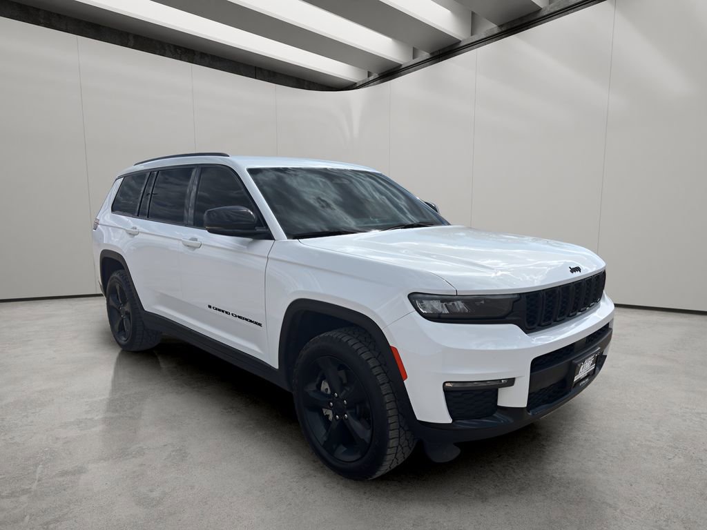 Used 2024 Jeep Grand Cherokee L Limited w/ Black Appearance Package image 7