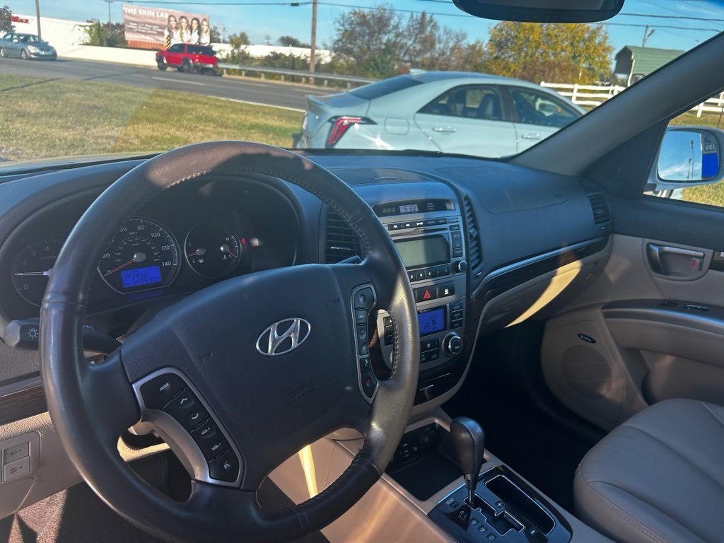 Used 2011 Hyundai Santa Fe Limited image 10