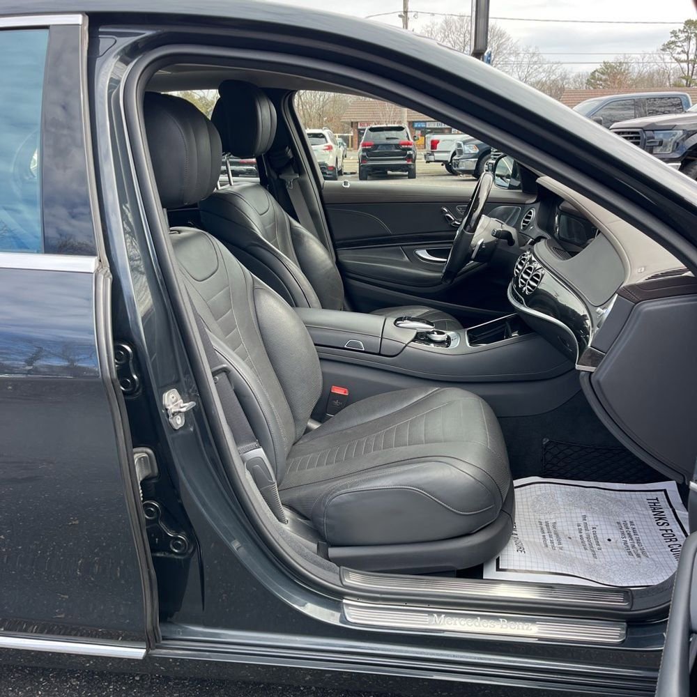Used 2020 Mercedes-Benz S 560 4MATIC Sedan image 8