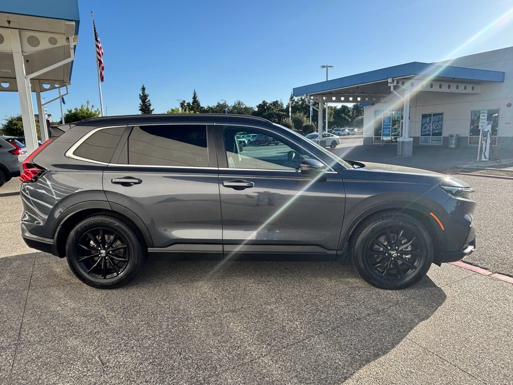 Used 2023 Honda CR-V Sport image 4