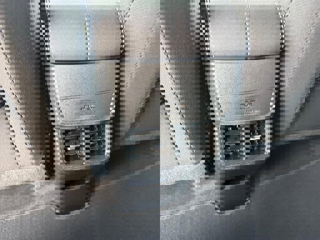 Used 2025 GMC Terrain Elevation image 7