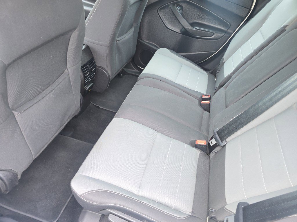 Used 2016 Ford C-MAX SE image 19