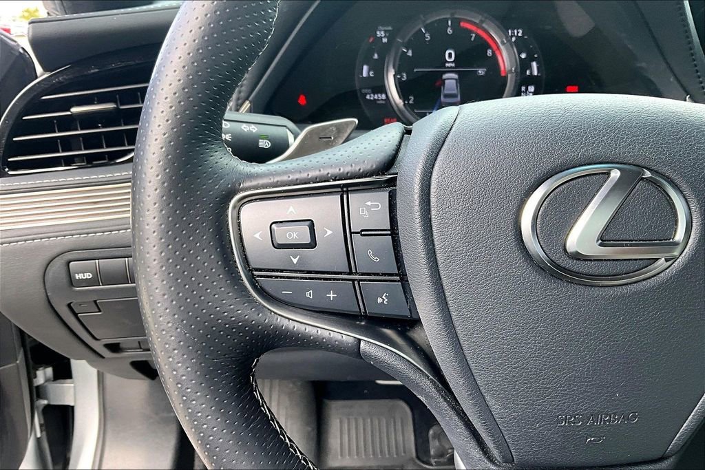 Used 2021 Lexus LS 500 F Sport w/ Accessory Package (Z2) image 10