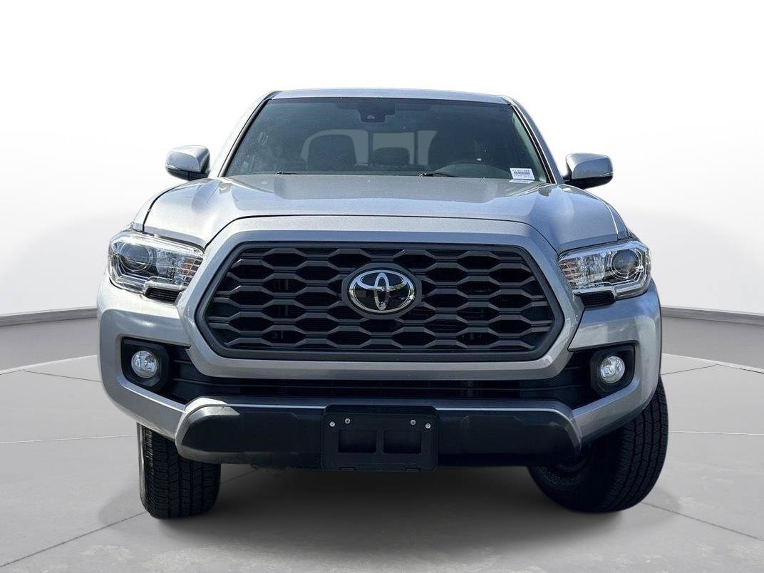 Used 2020 Toyota Tacoma TRD Off-Road w/ Technology Package AWD/4WD image 3