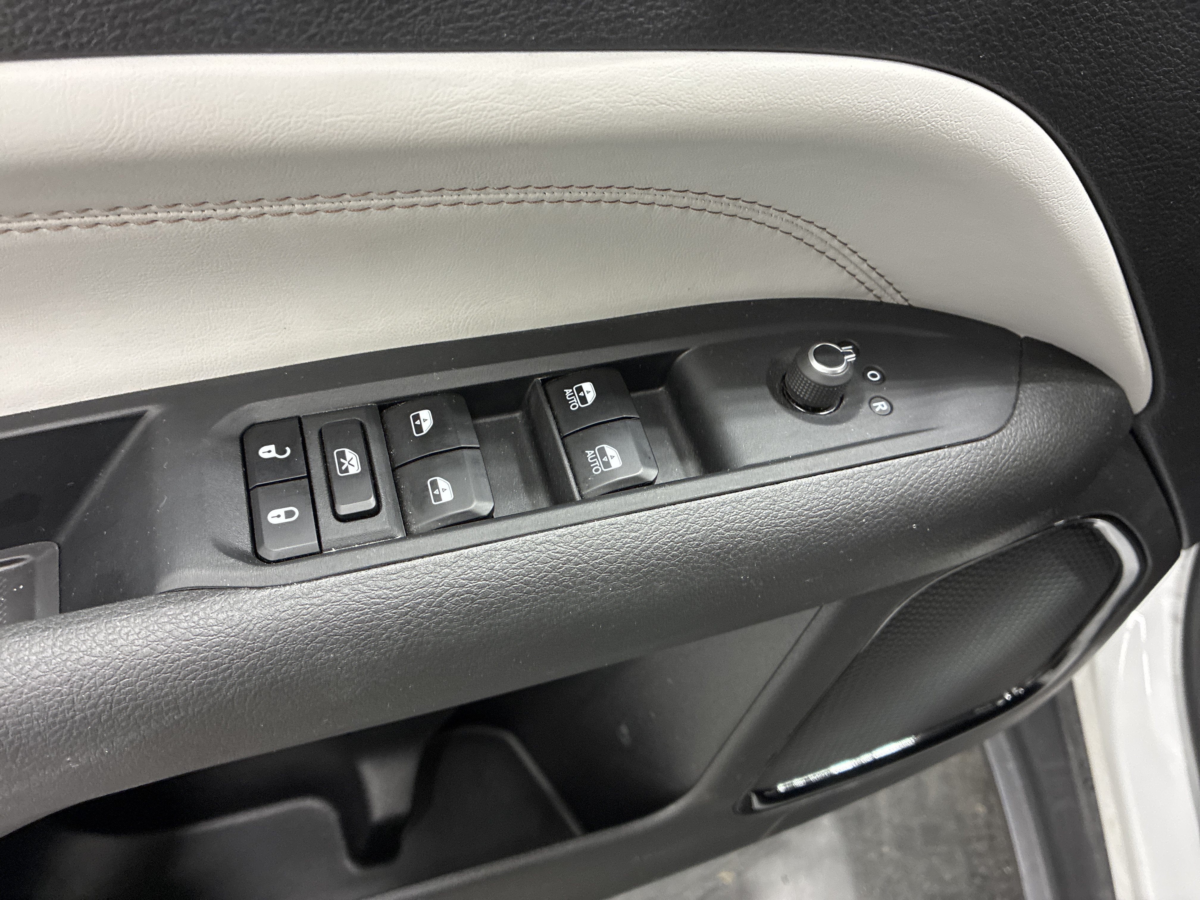 Certified 2025 Jeep Compass Limited AWD/4WD image 20