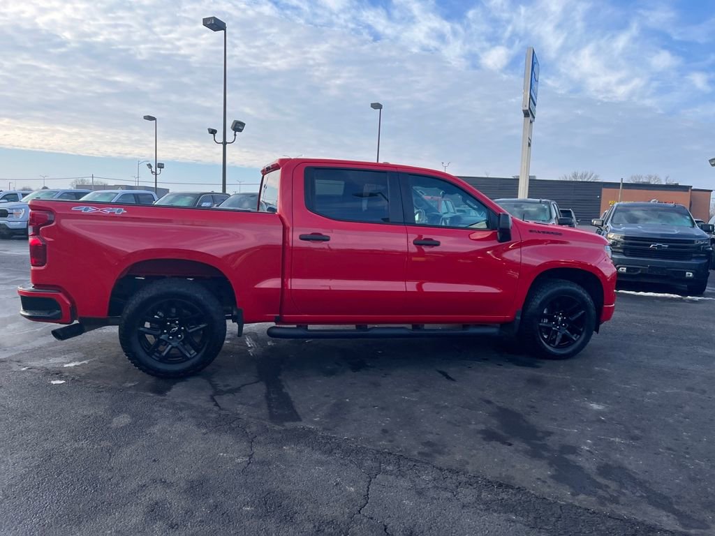 Used 2025 Chevrolet Silverado 1500 Custom w/ Turbomax Blackout Package image 6