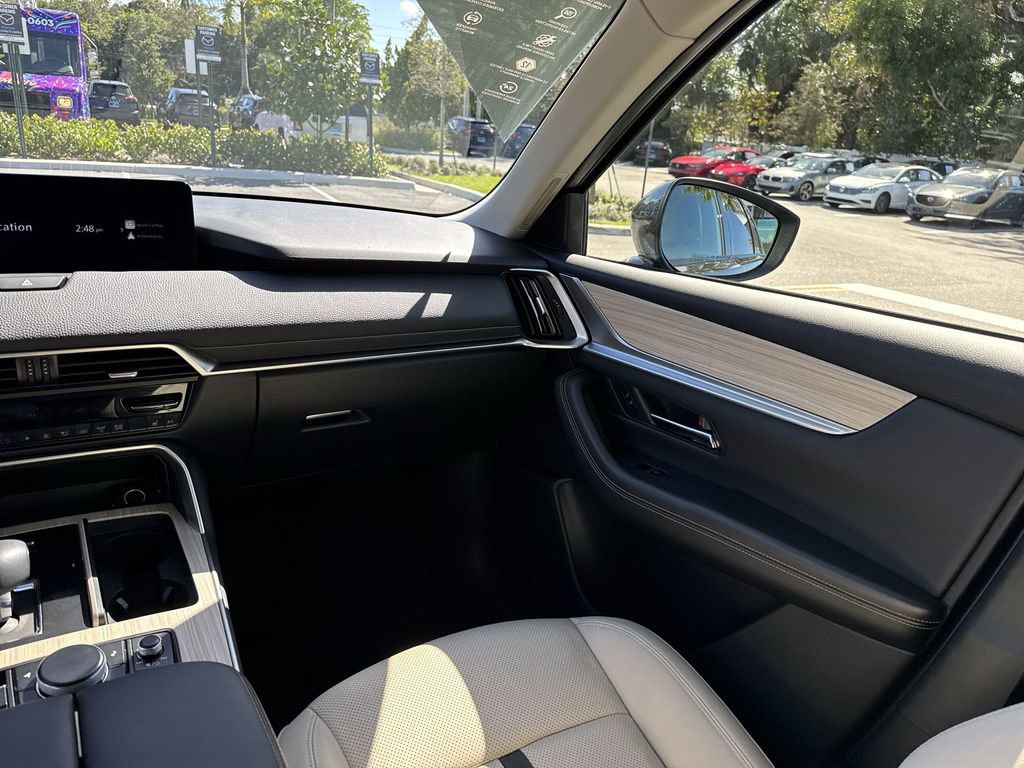 Certified 2025 MAZDA CX-90 3.3 Turbo w/ Preferred Package image 16