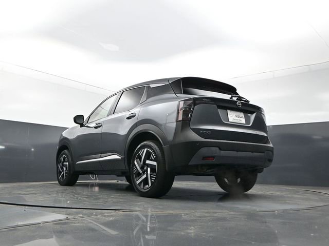 Used 2025 Nissan Kicks SV w/ Charging Package FWD image 23