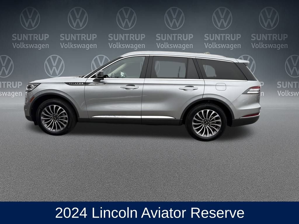 Used 2024 Lincoln Aviator Reserve image 2