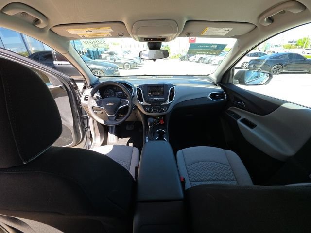 Used 2023 Chevrolet Equinox LS image 25