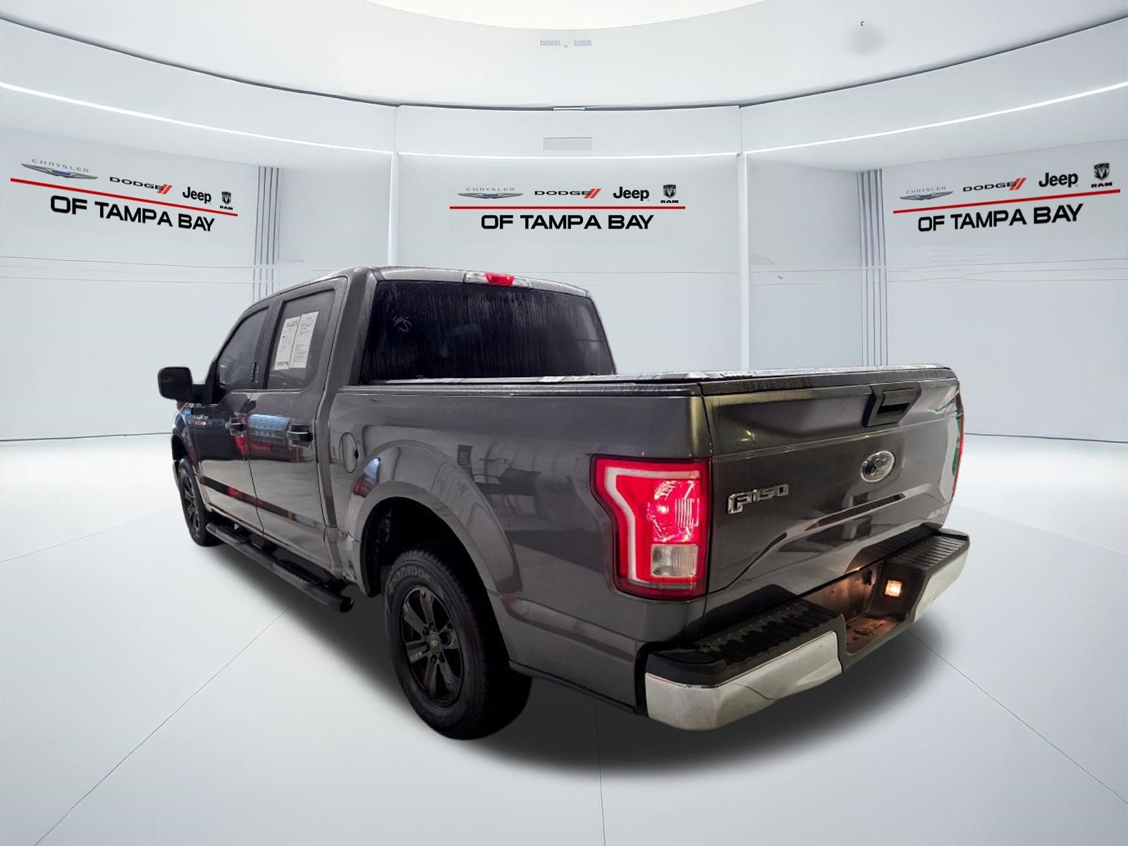 Used 2017 Ford F150 XLT RWD image 3