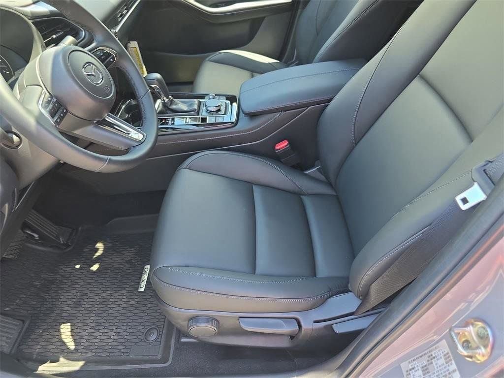Certified 2025 MAZDA CX-30 AWD 2.5 S w/ Select Sport Pkg image 12