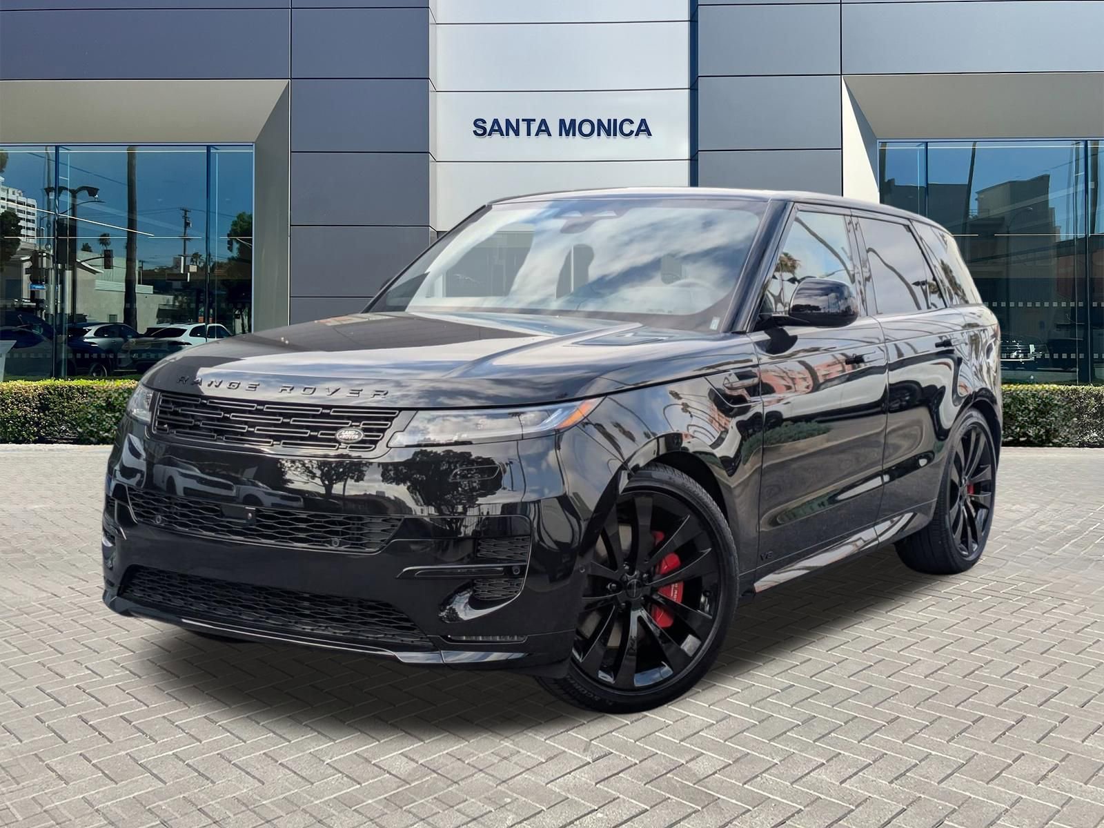 New 2026 Land Rover Range Rover Sport Dynamic SE AWD/4WD image 1