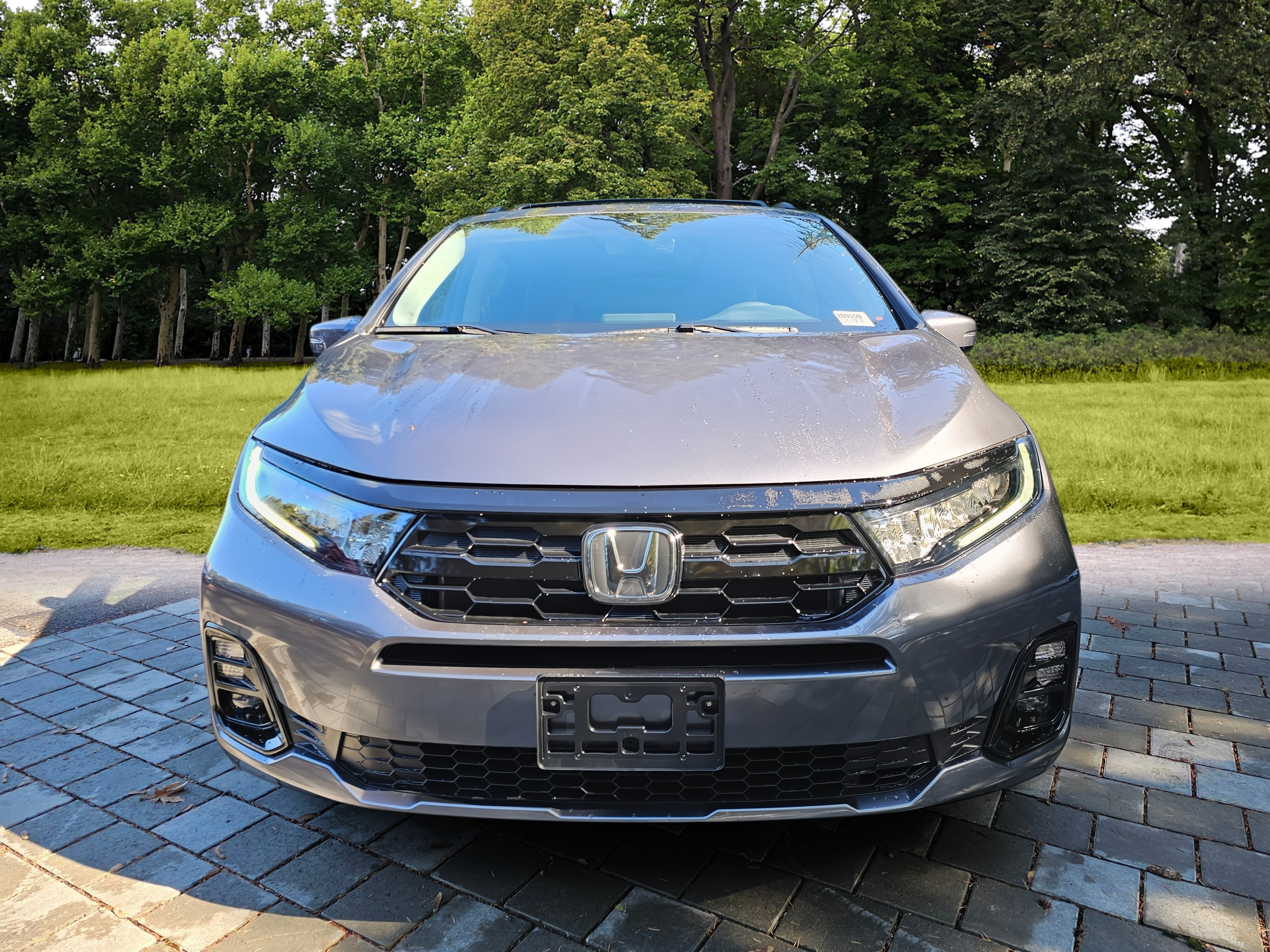 New 2026 Honda Odyssey Elite image 2