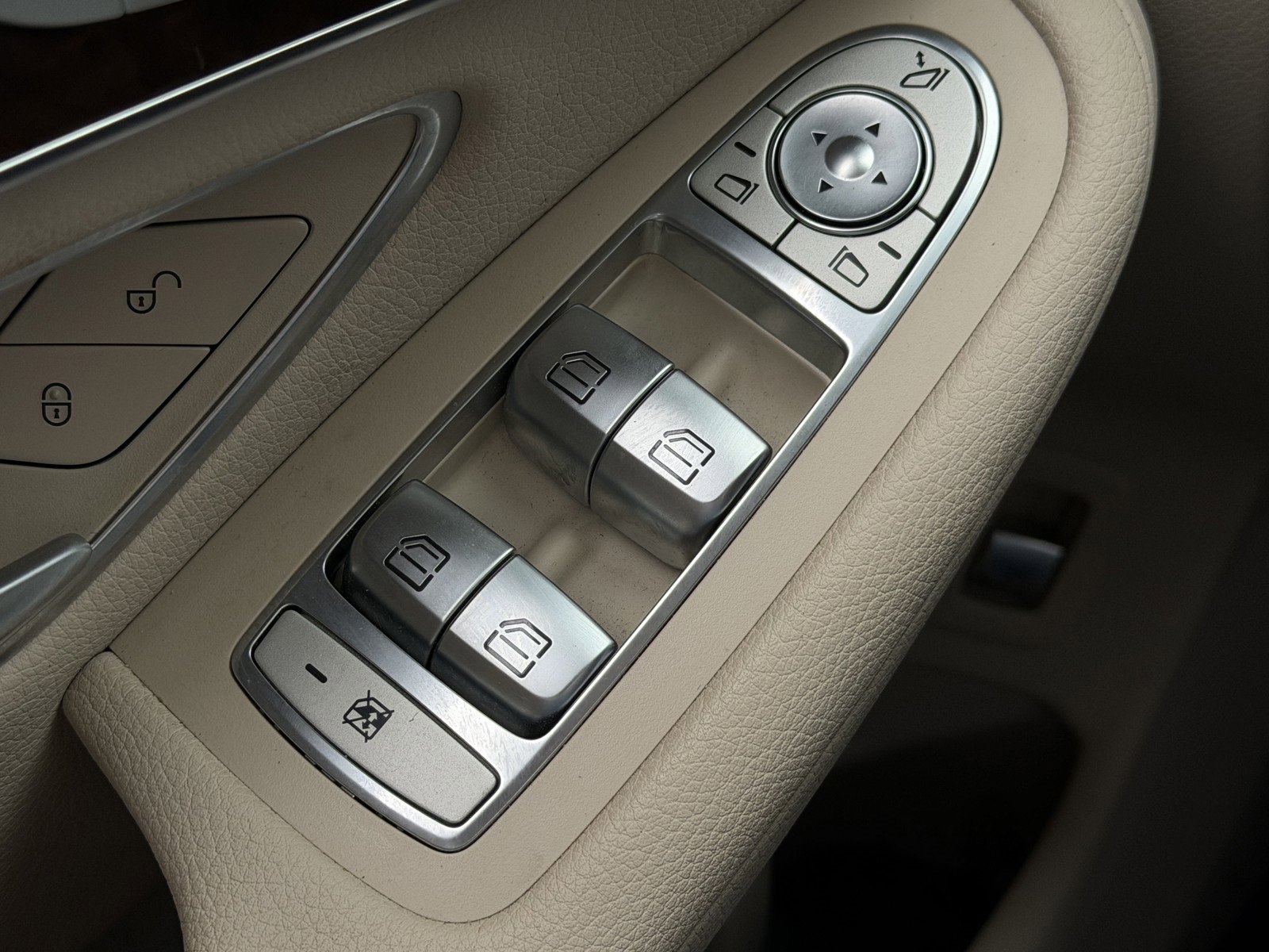 Used 2018 Mercedes-Benz GLC 300 image 21