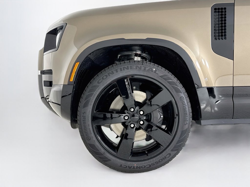 Used 2026 Land Rover Defender 110 X-Dynamic SE AWD/4WD image 27
