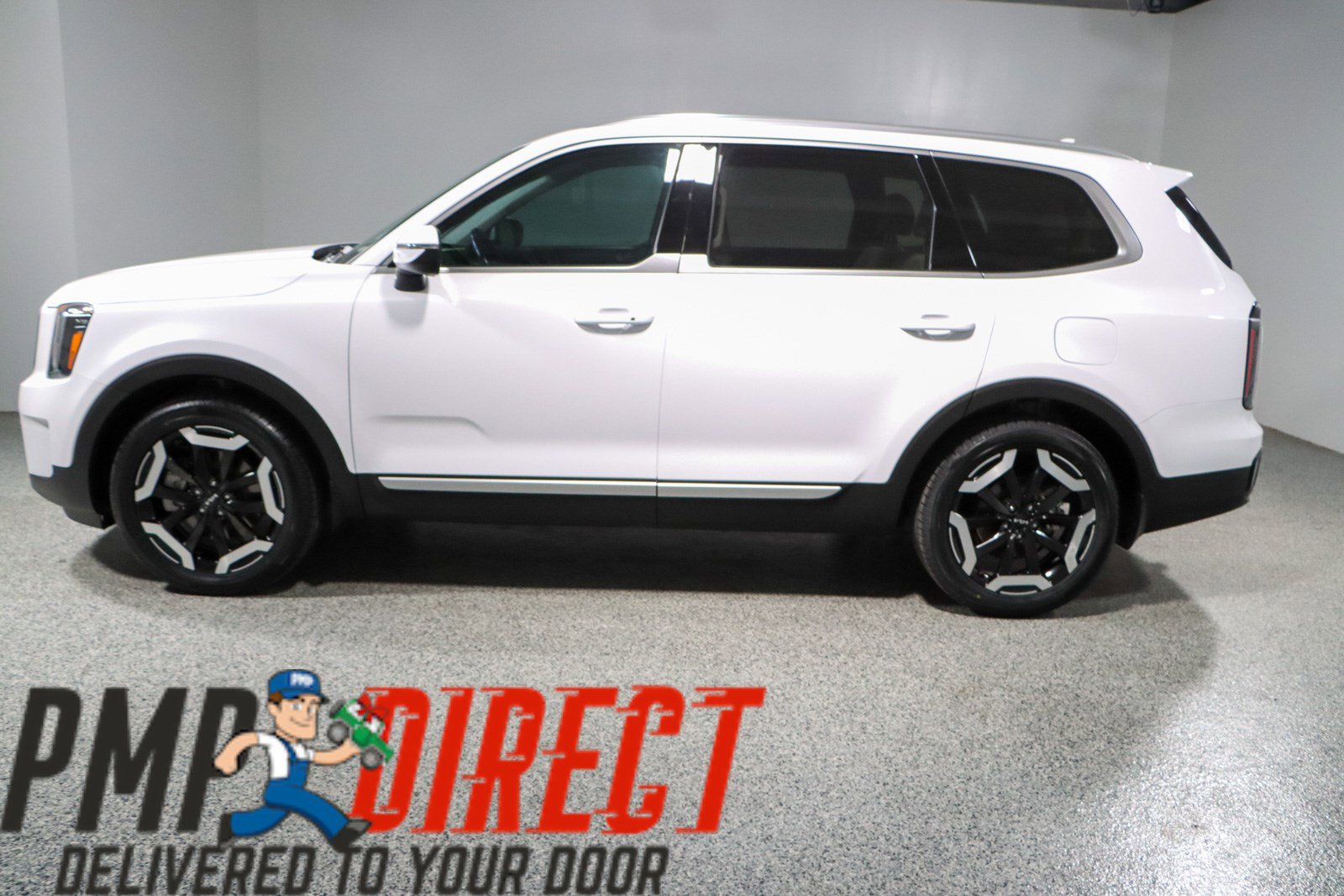 Used 2024 Kia Telluride EX w/ EX Captain's Chair Package image 10