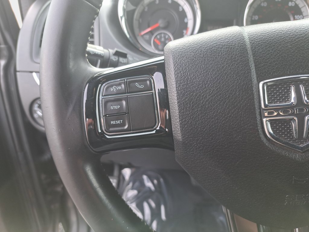 Used 2019 Dodge Grand Caravan SE image 18