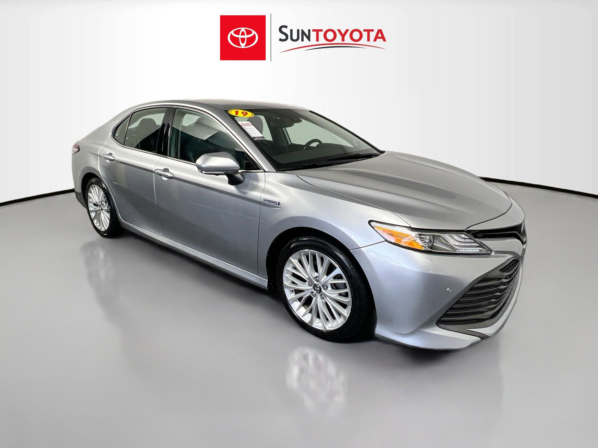 Used 2019 Toyota Camry XLE w/ Driver Assist Package image 1
