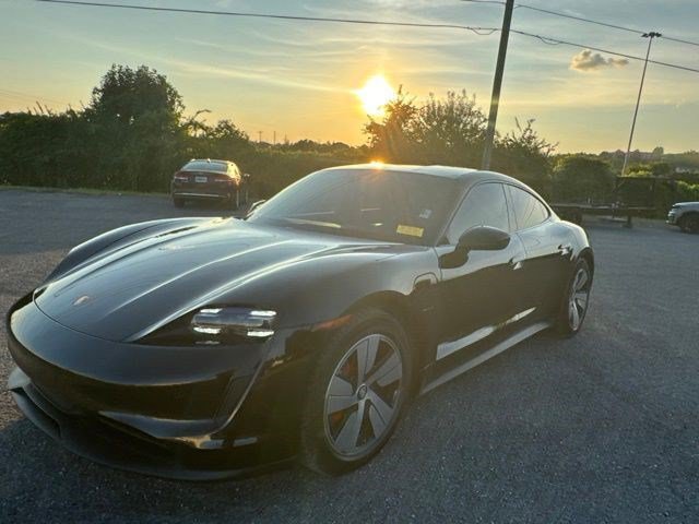 Used 2021 Porsche Taycan 4S AWD/4WD image 6