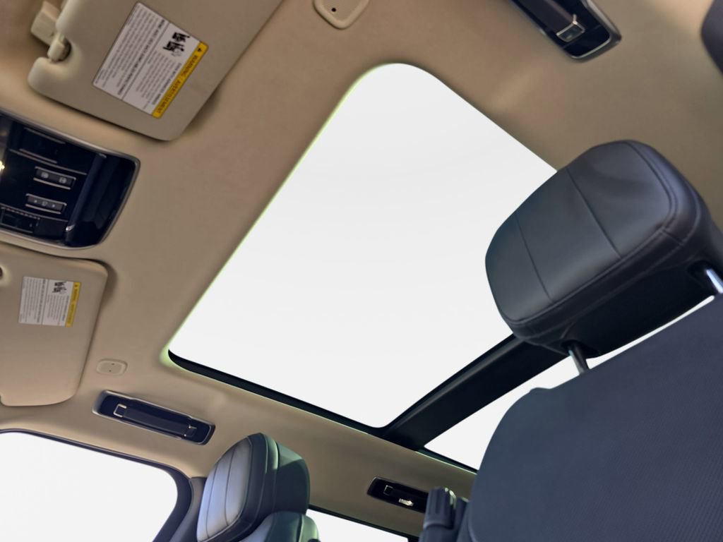 Used 2023 Land Rover Range Rover SE image 31