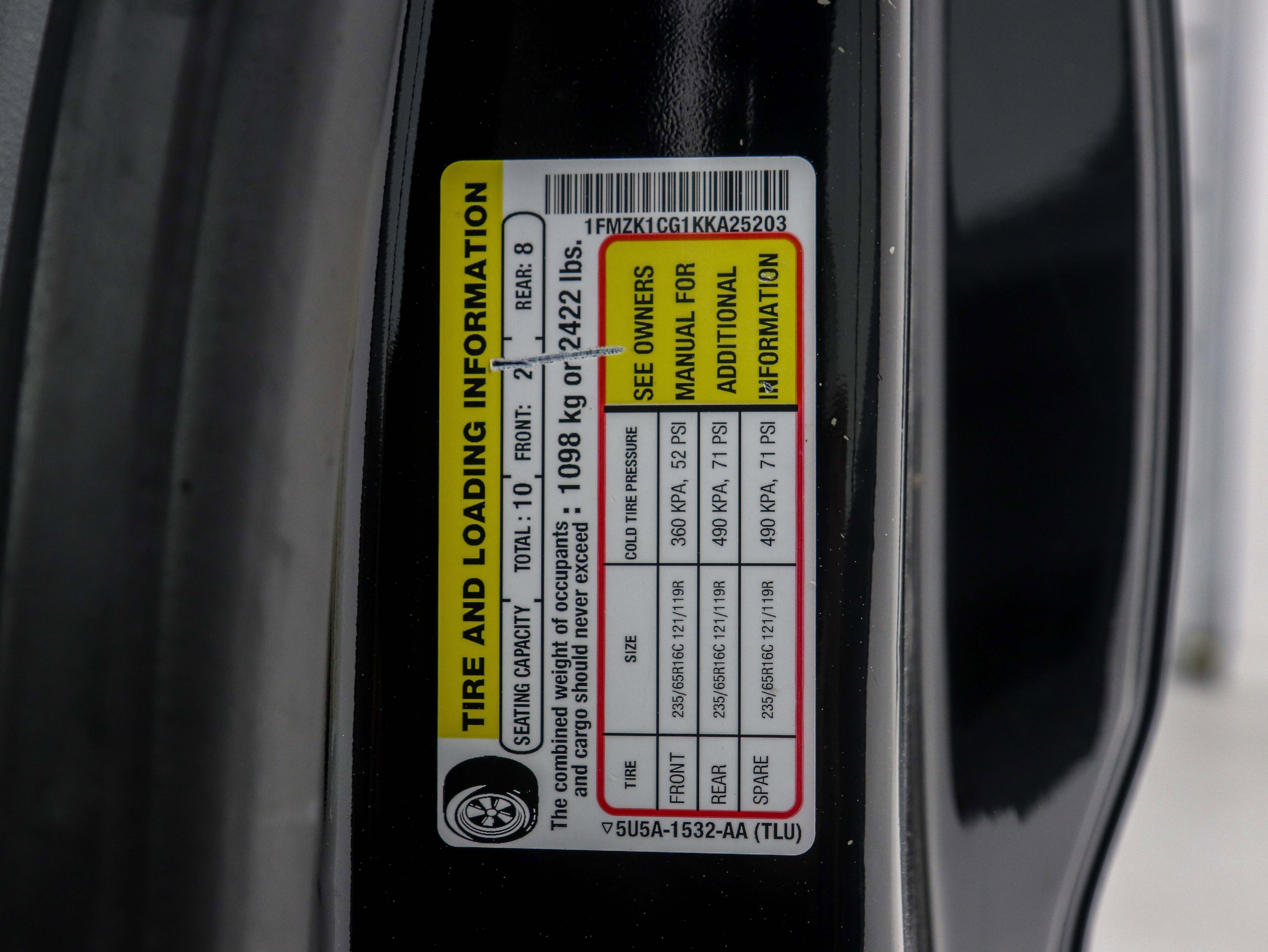 Used 2019 Ford Transit 150 XLT image 31