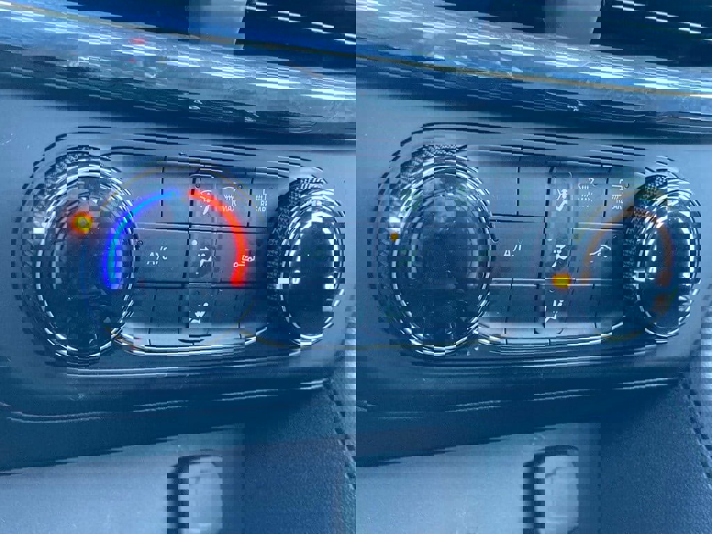 Used 2025 Buick Encore GX Preferred image 22