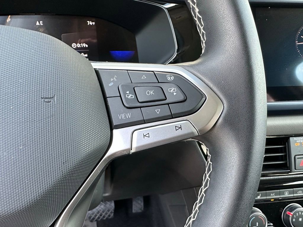 Used 2023 Volkswagen Taos SE image 16