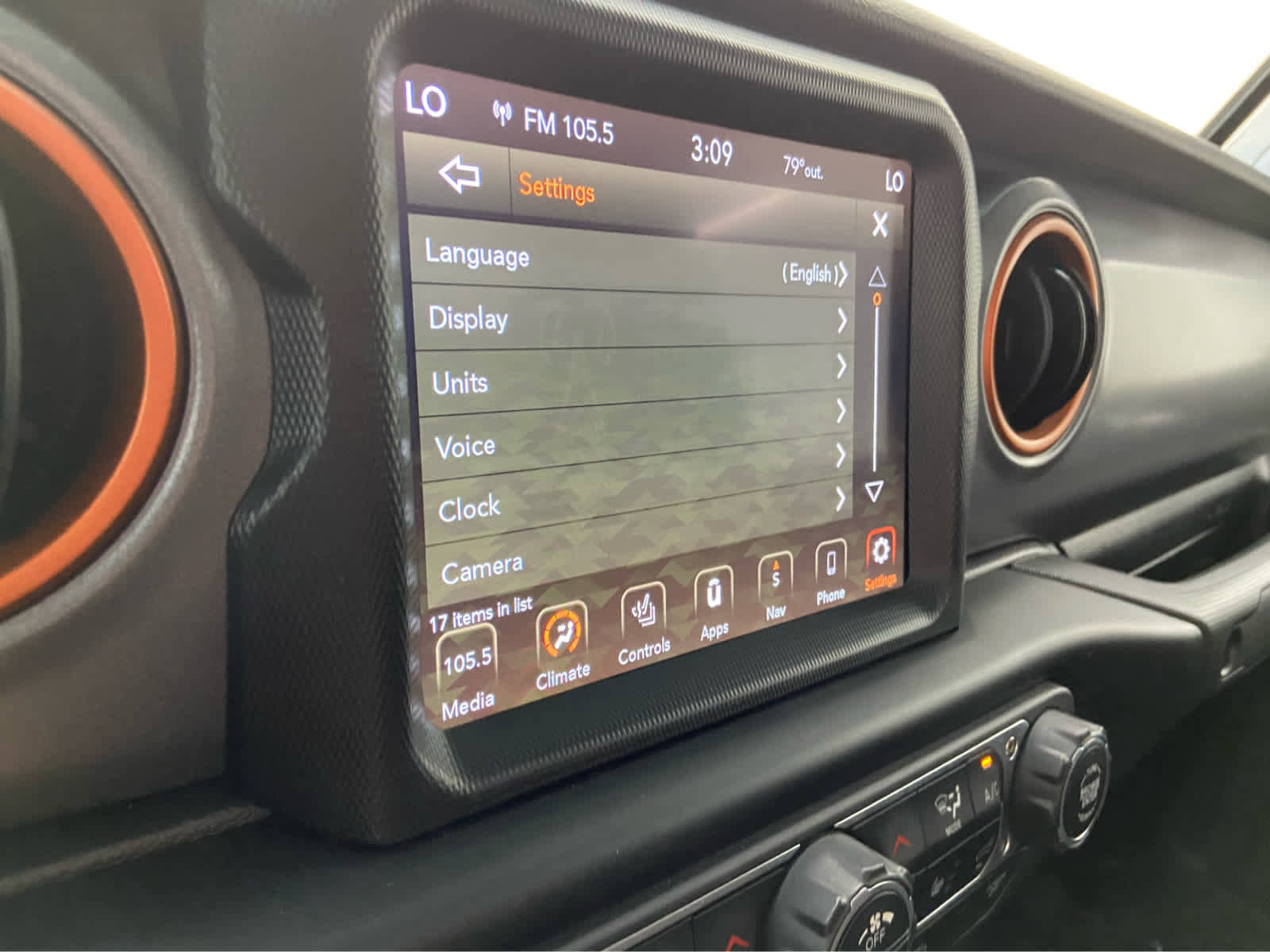 Used 2023 Jeep Gladiator Mojave w/ Cold Weather Group image 33