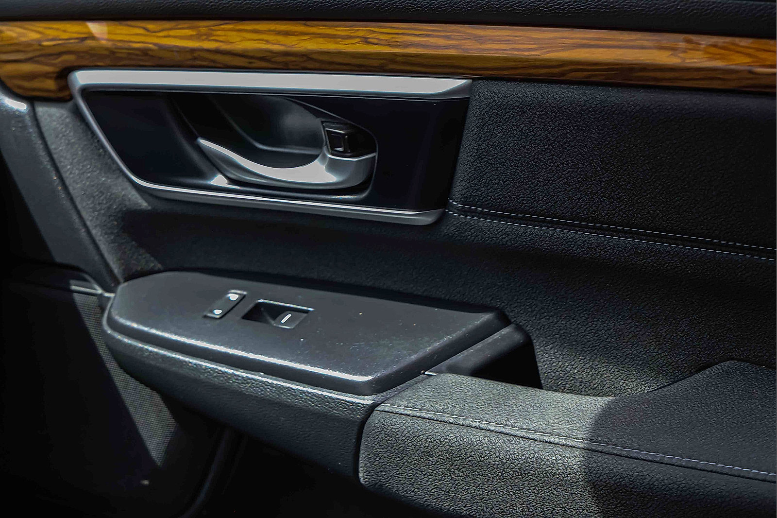 Used 2020 Honda CR-V EX image 15