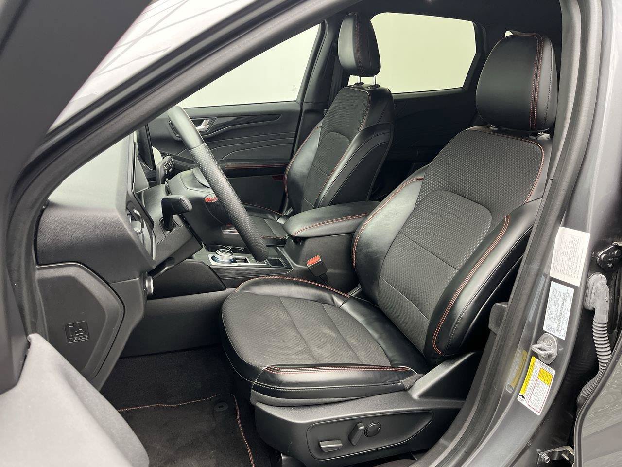 Used 2023 Ford Escape ST-Line Select w/ Tech Pack #1 AWD/4WD image 11