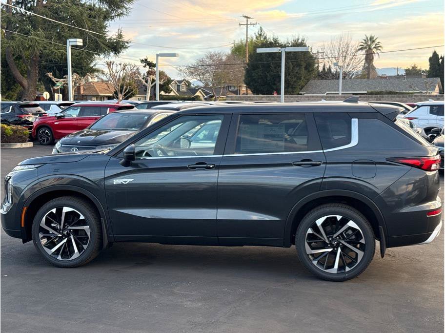 Used 2025 Mitsubishi Outlander SE AWD/4WD image 9
