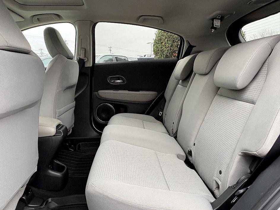 Used 2020 Honda HR-V EX image 10