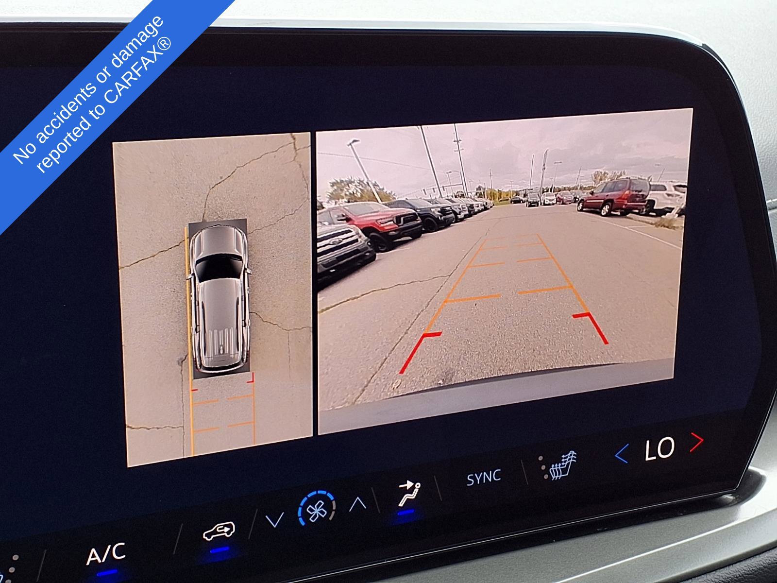 Used 2026 Chevrolet Traverse LT w/ Driver Confidence Package FWD image 23