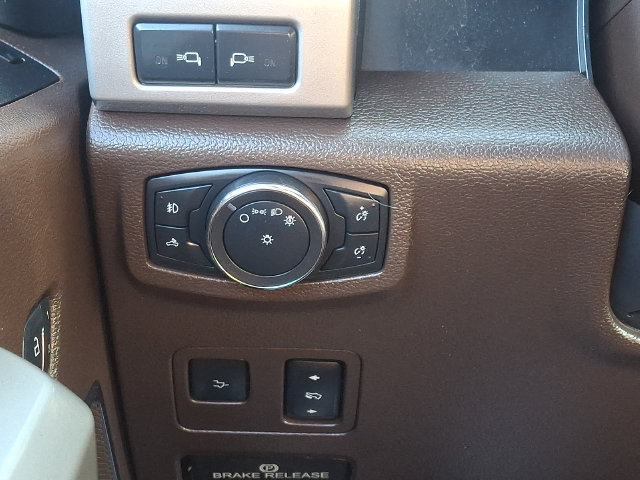 Used 2017 Ford F250 King Ranch w/ King Ranch Ultimate Package AWD/4WD image 26
